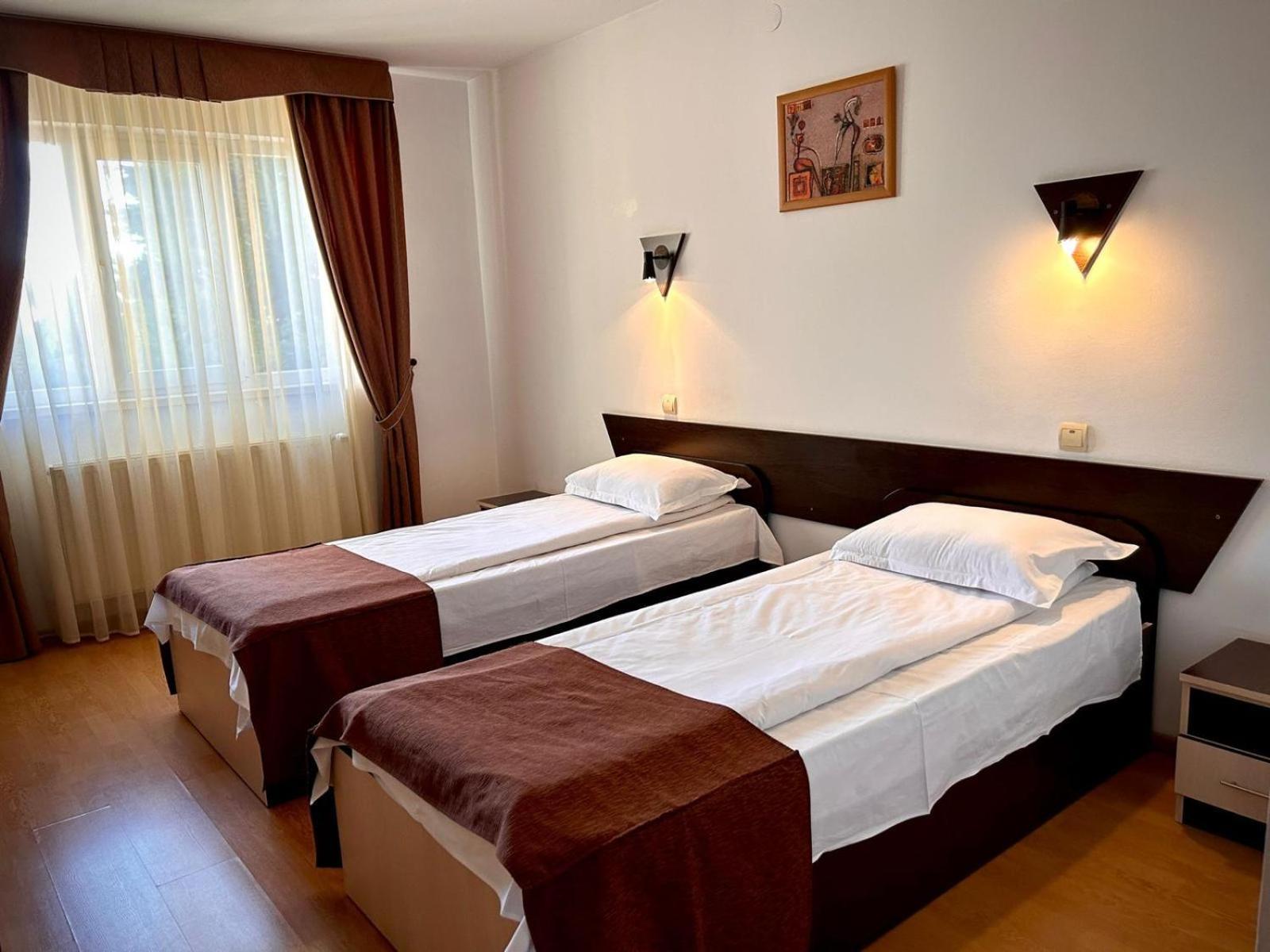 Hotel Levisticum Μπακάου Εξωτερικό φωτογραφία