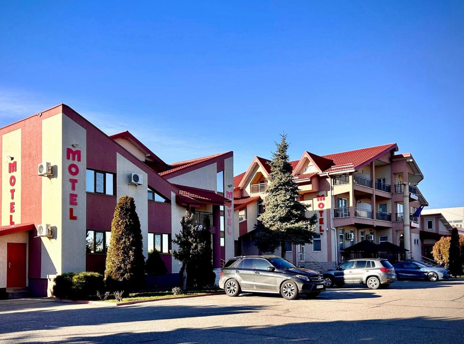 Hotel Levisticum Μπακάου Εξωτερικό φωτογραφία